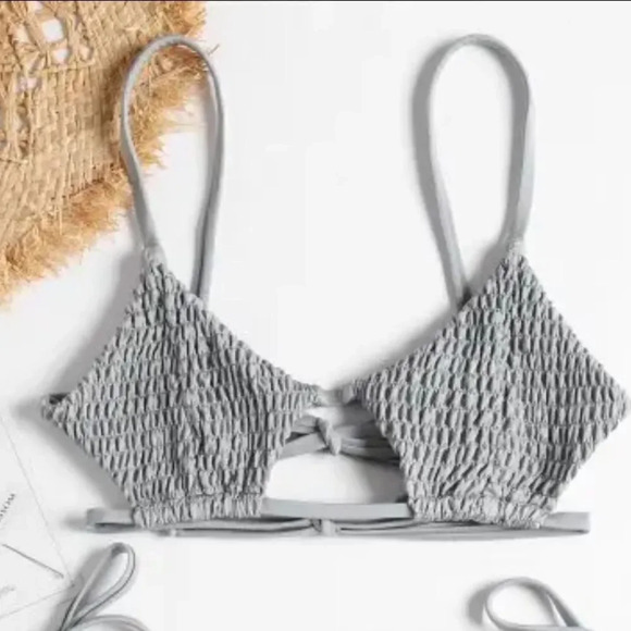 Zaful keyhole smocked string bikini top - Picture 2 of 8